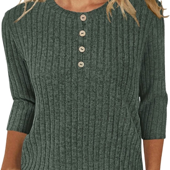 Green Ribbed Button Sweater - Picture 5 of 5